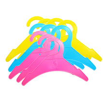 Trendy Retail 10xSmall Plastic Clothes Hangers for Pet Dog Puppy Cat Clothing Garment 19cm